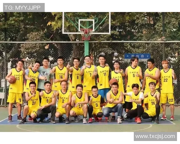 武汉篮球队在城市联赛中的灵活性表现与战术调整分析